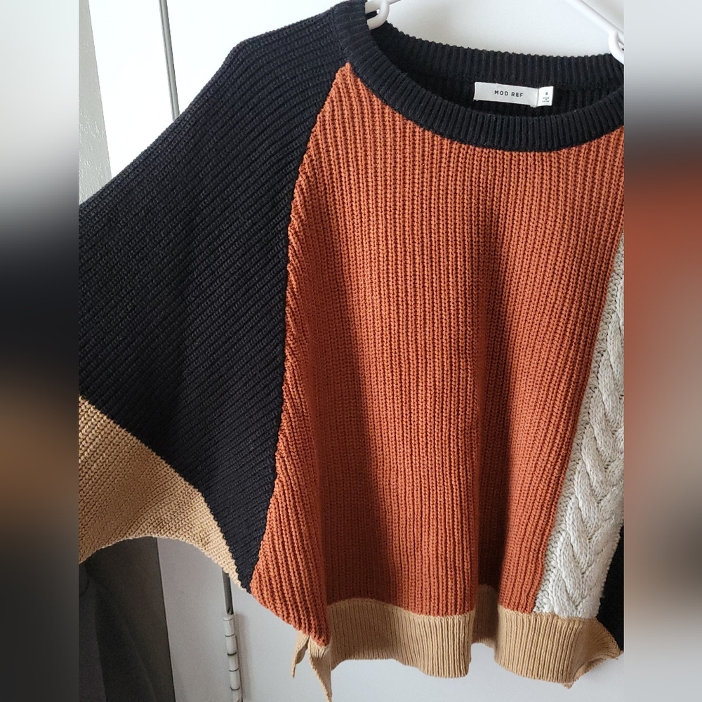Mod Ref Color Block Sweater - Picture 2 of 6